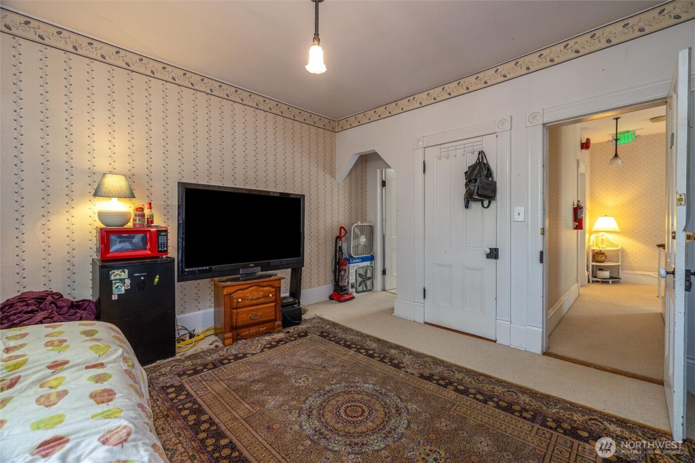 602 N Main Street , Coupeville, WA 98239