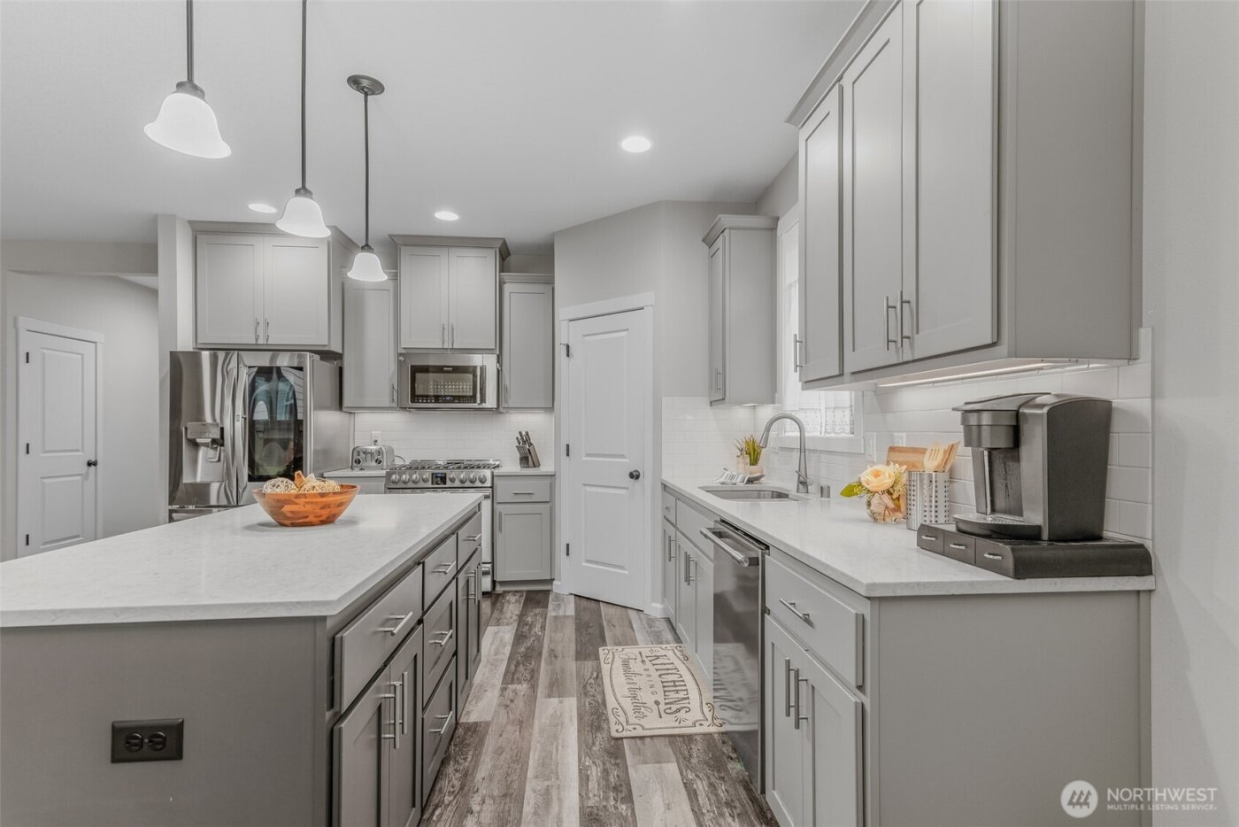 10215 NE 104th Street , Vancouver, WA 98662