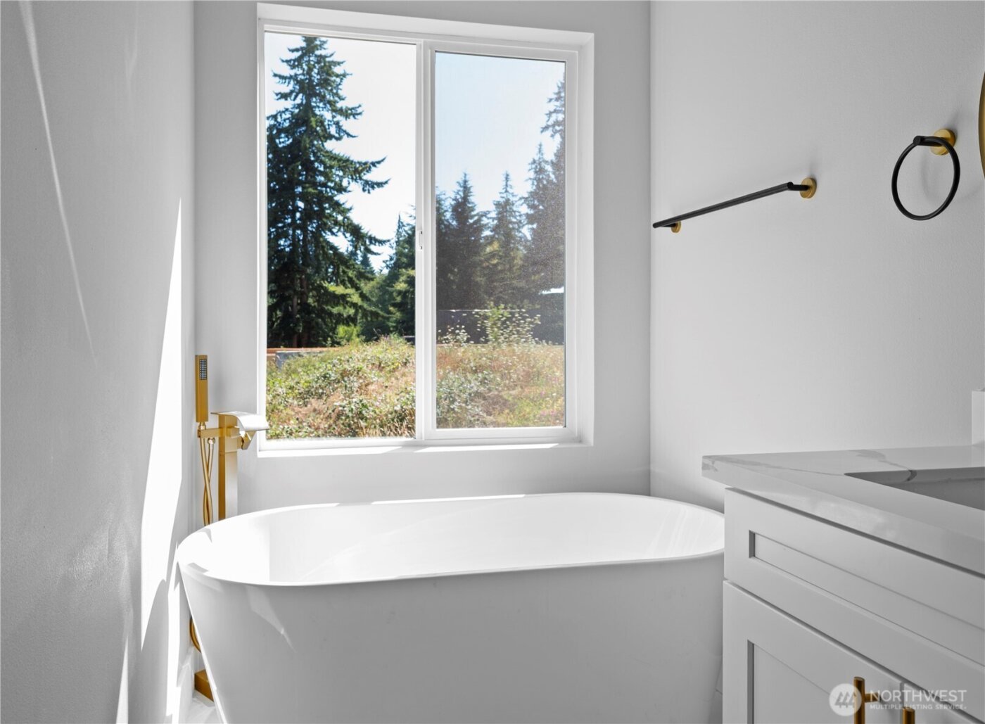 5633 Morningtown Place , Freeland, WA 98249