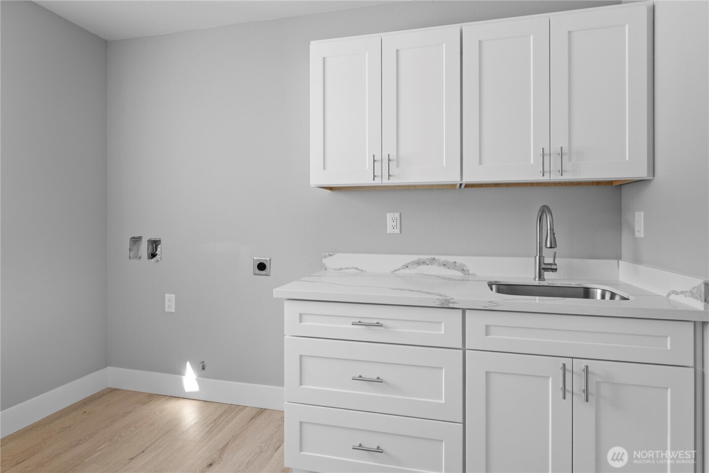 5633 Morningtown Place , Freeland, WA 98249