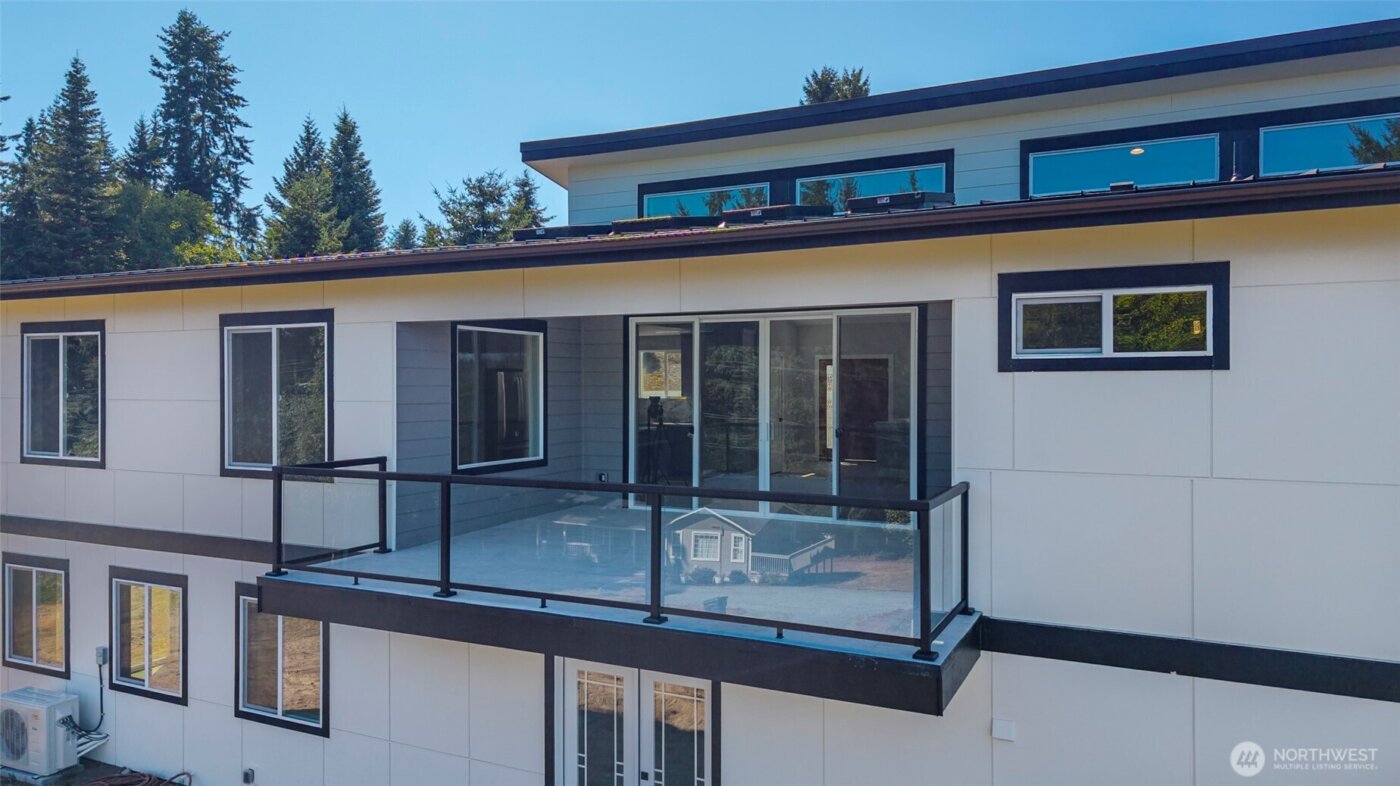 5633 Morningtown Place , Freeland, WA 98249