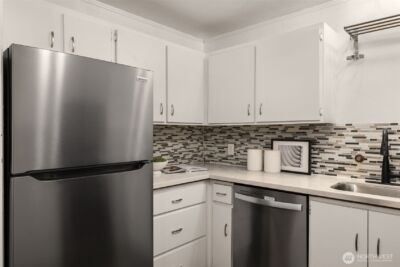 13772 NE 60th Street #181, Redmond, WA 98052-9734 - Photo 12