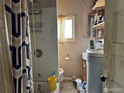 404 2nd Avenue N, Okanogan, WA 98840 - Photo 3
