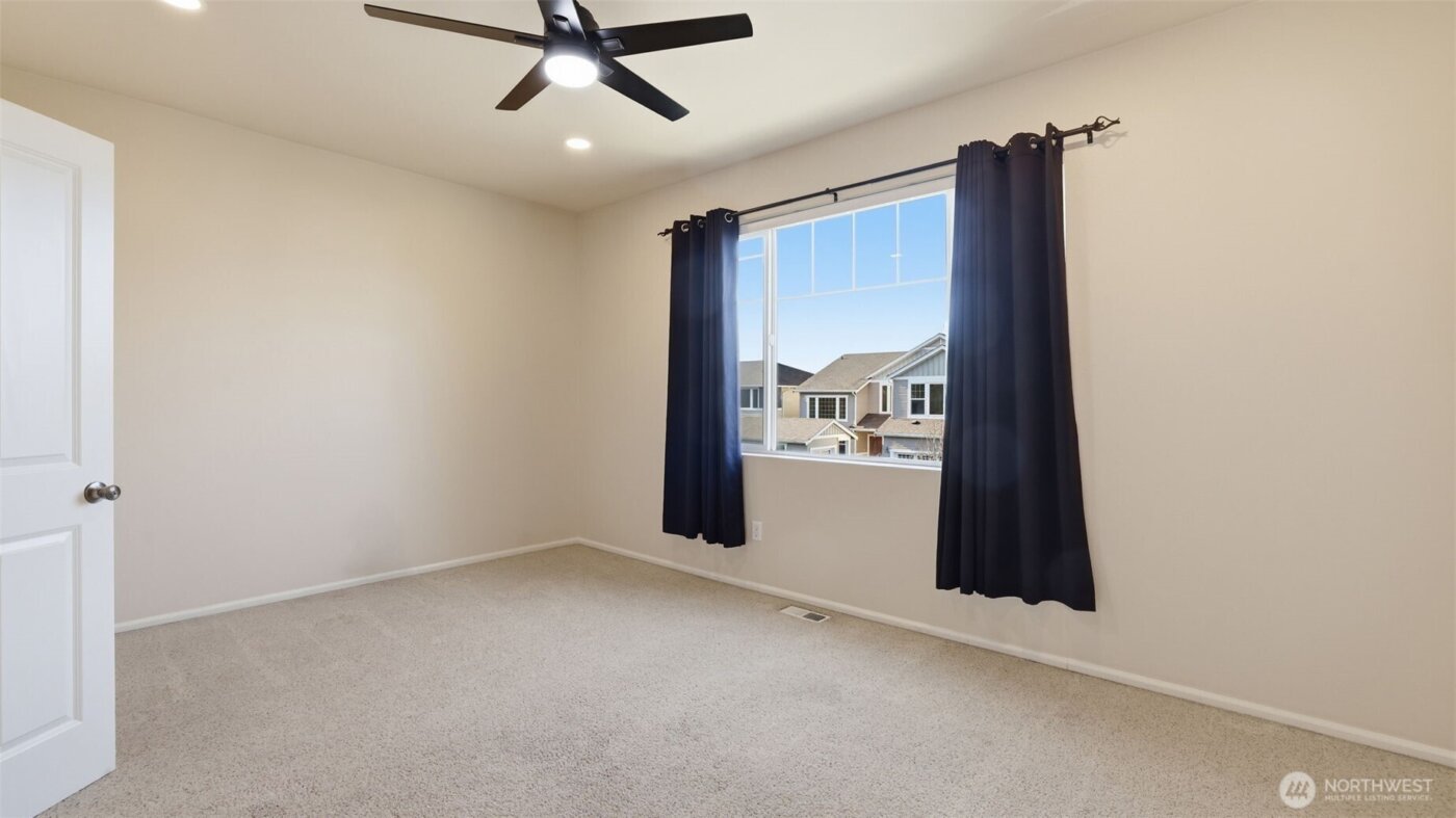 6114 Montevista Drive SE, Auburn, WA 98092