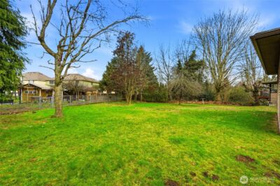 17 xx Kennewick Avenue NE, Renton, WA 98056-2602 - Photo 7