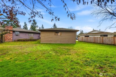 17 xx Kennewick Avenue NE, Renton, WA 98056-2602 - Photo 8