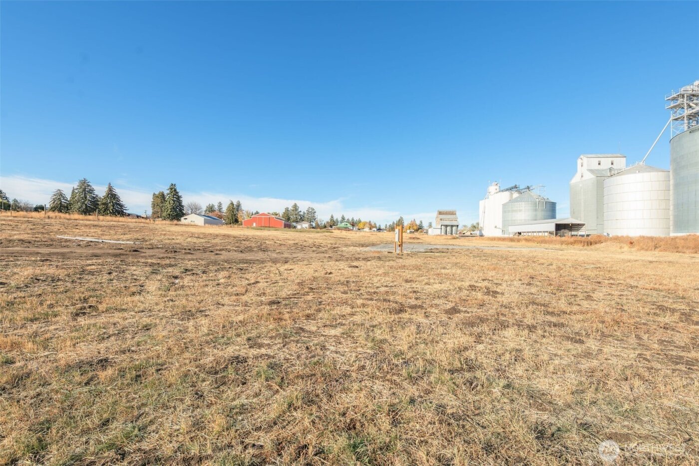 601 E 1st St , Waterville, WA 98858