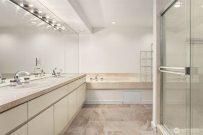 1231 5th Avenue N #204, Seattle, WA 98109 - Photo 20