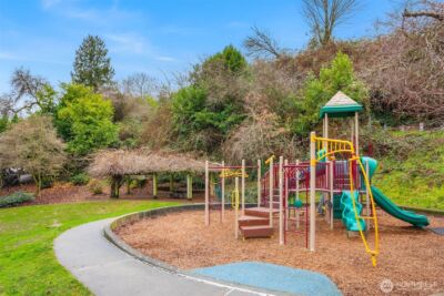 1231 5th Avenue N #204, Seattle, WA 98109 - Photo 24