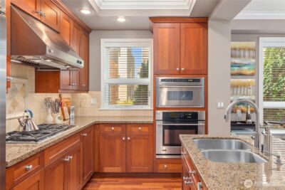 726 Boylston Avenue E #9, Seattle, WA 98102 - Photo 7