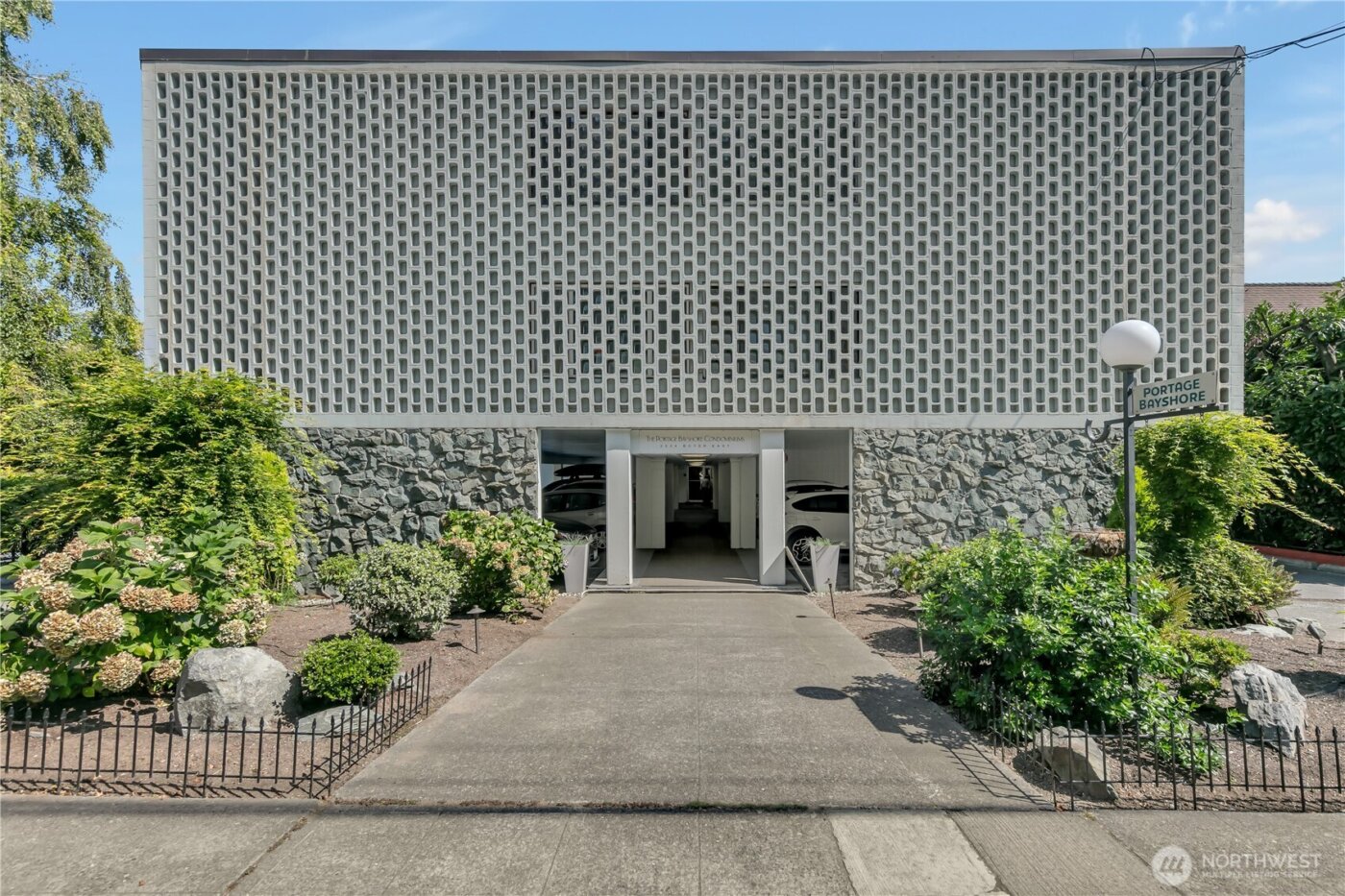 2524 Boyer Avenue E #322, Seattle, WA 98102