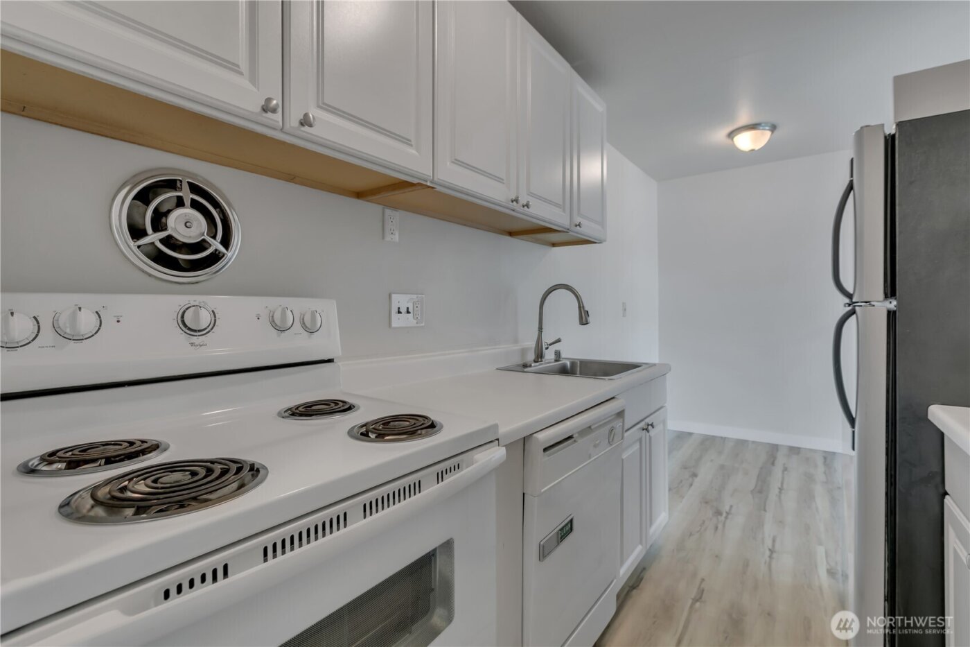 2524 Boyer Avenue E #322, Seattle, WA 98102