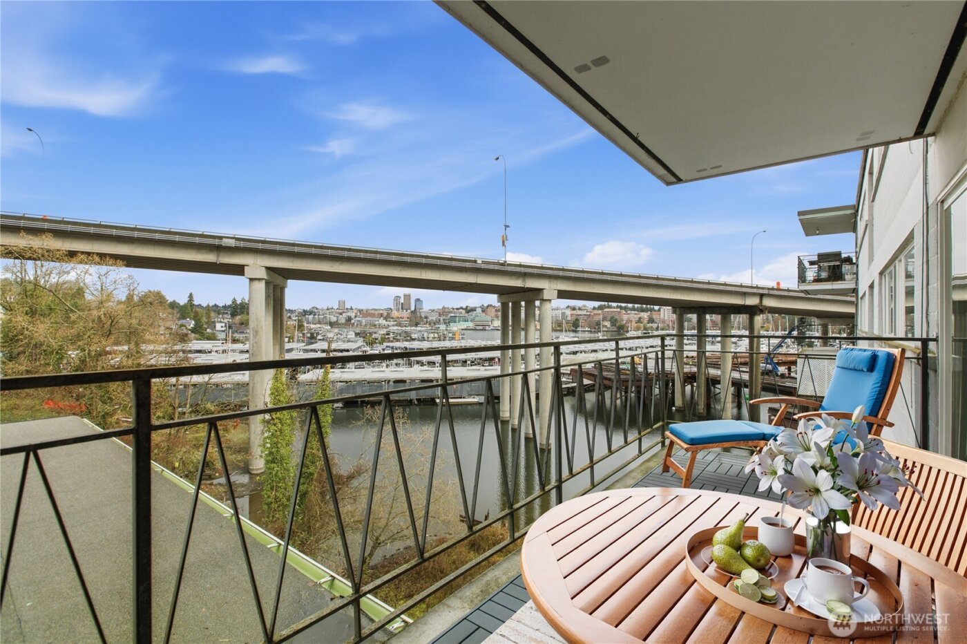 2524 Boyer Avenue E #322, Seattle, WA 98102