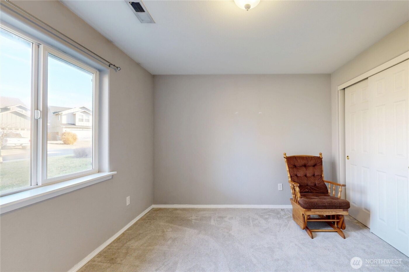 1152 SE Falbo Drive , College Place, WA 99324