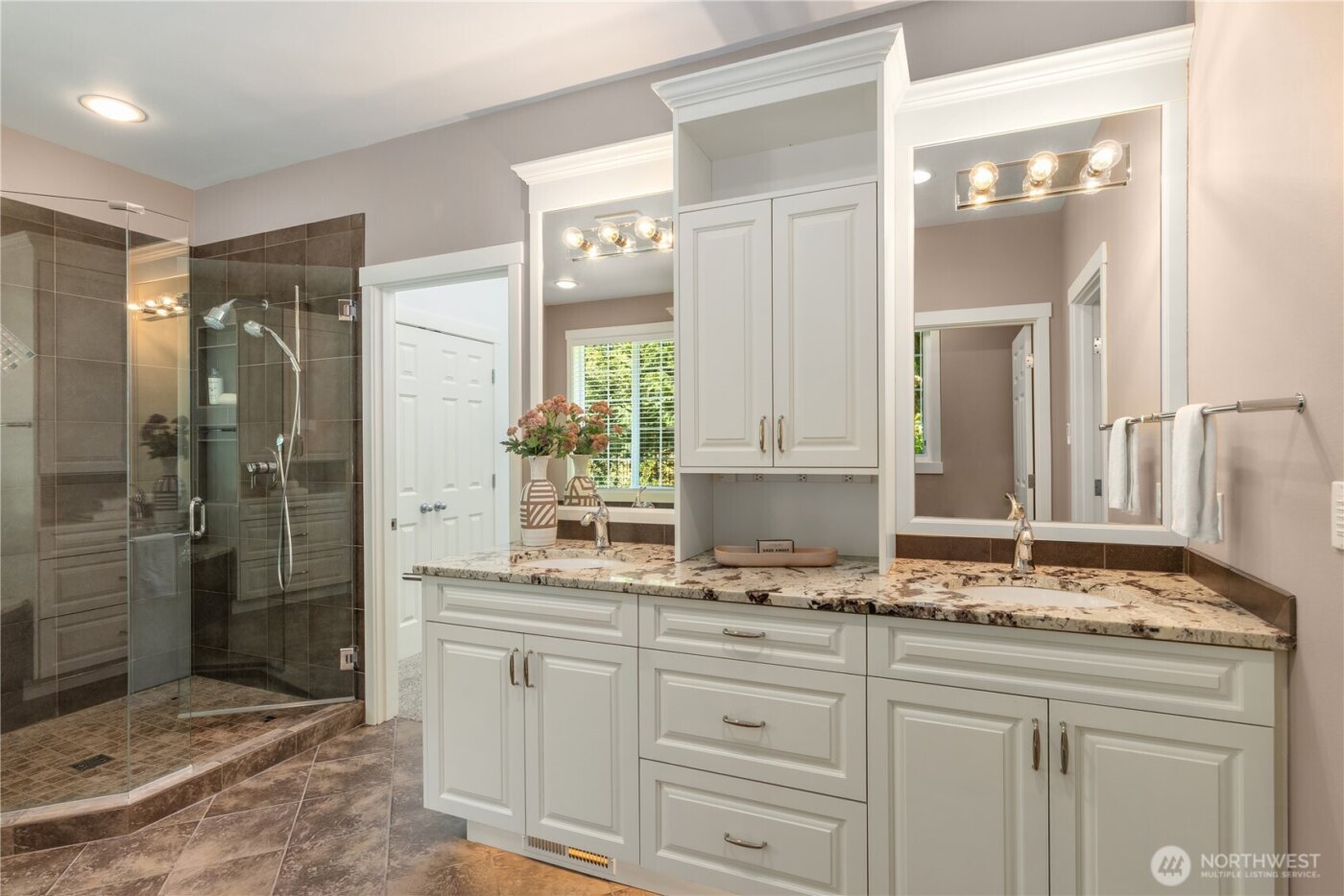 42520 SE 149th Place , North Bend, WA 98045