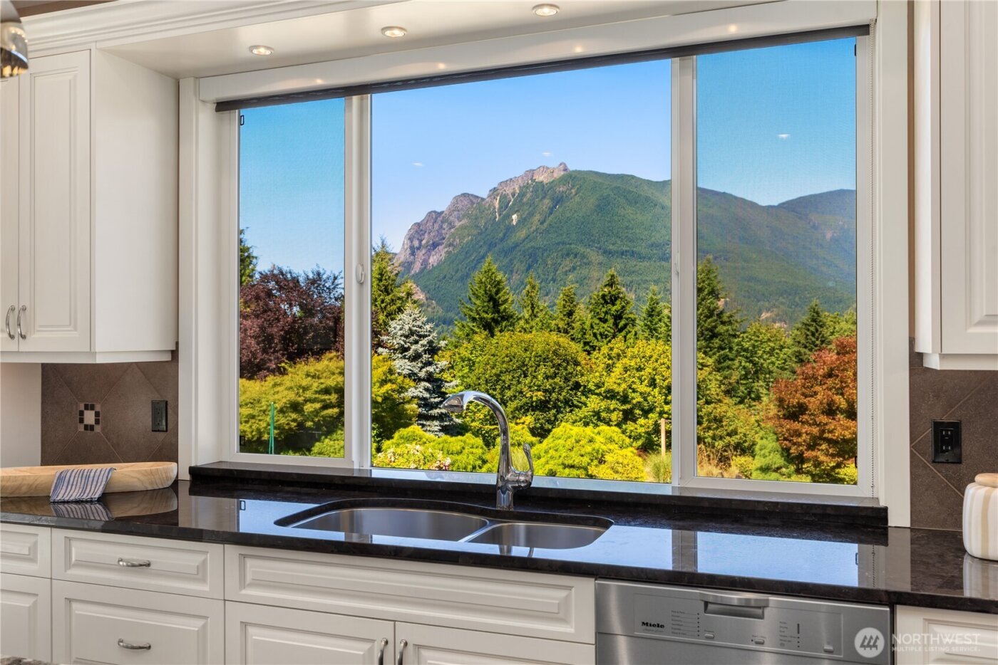 42520 SE 149th Place , North Bend, WA 98045