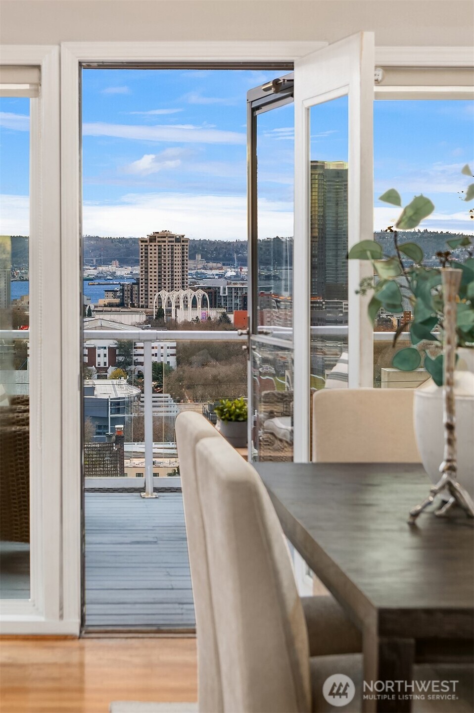 317 Highland Drive , Seattle, WA 98109