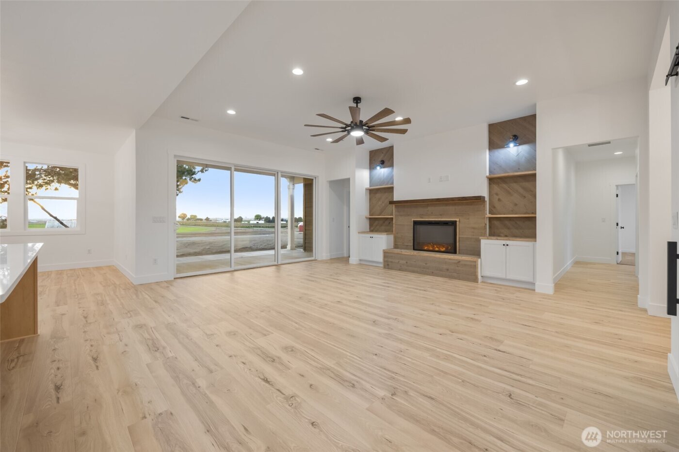 29183 Mammoth Dr , Kennewick, WA 99338