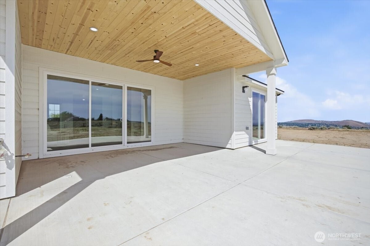 29183 Mammoth Dr , Kennewick, WA 99338