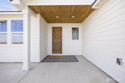 29183 Mammoth Dr , Kennewick, WA 99338 - Photo 3