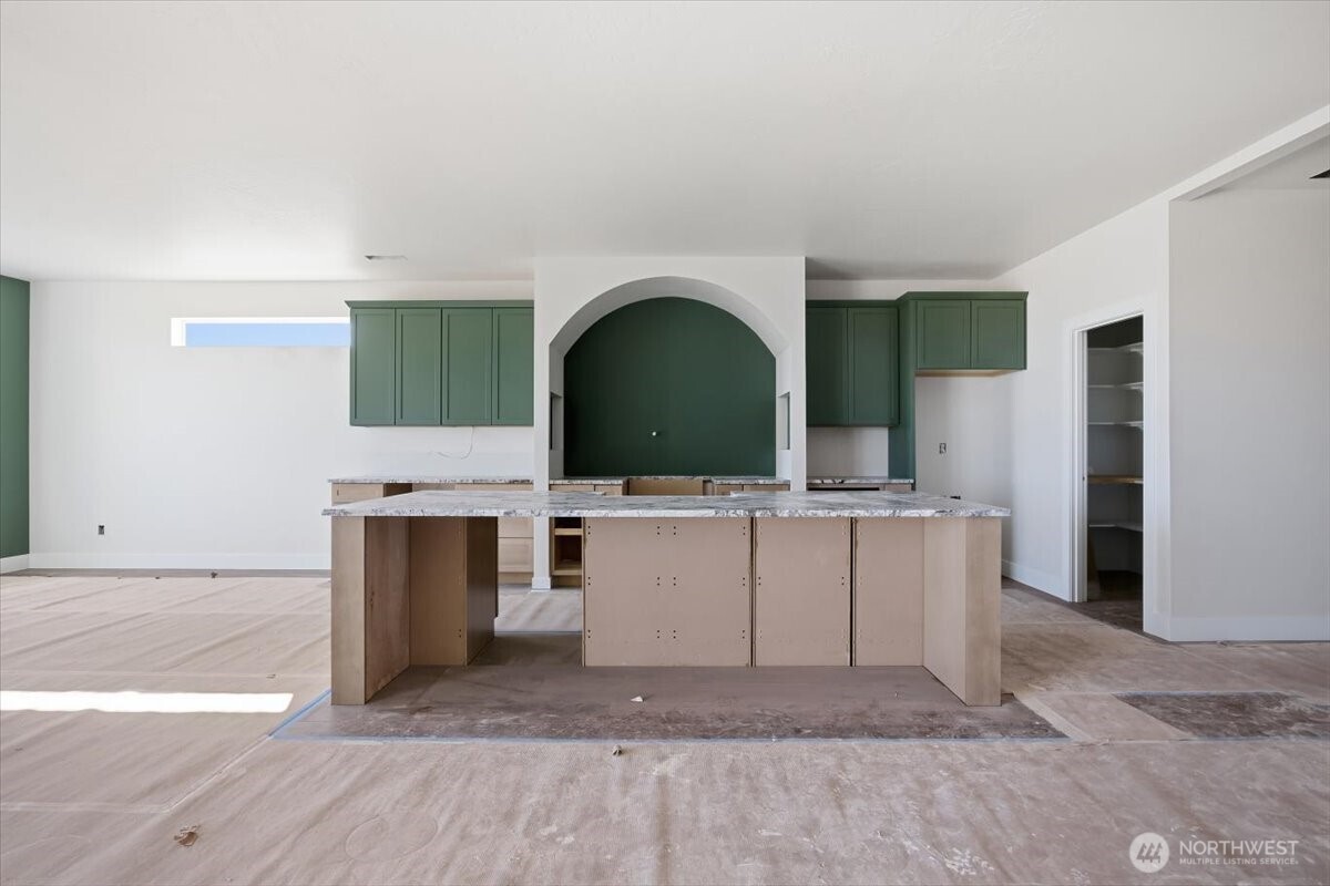 29183 Mammoth Dr , Kennewick, WA 99338