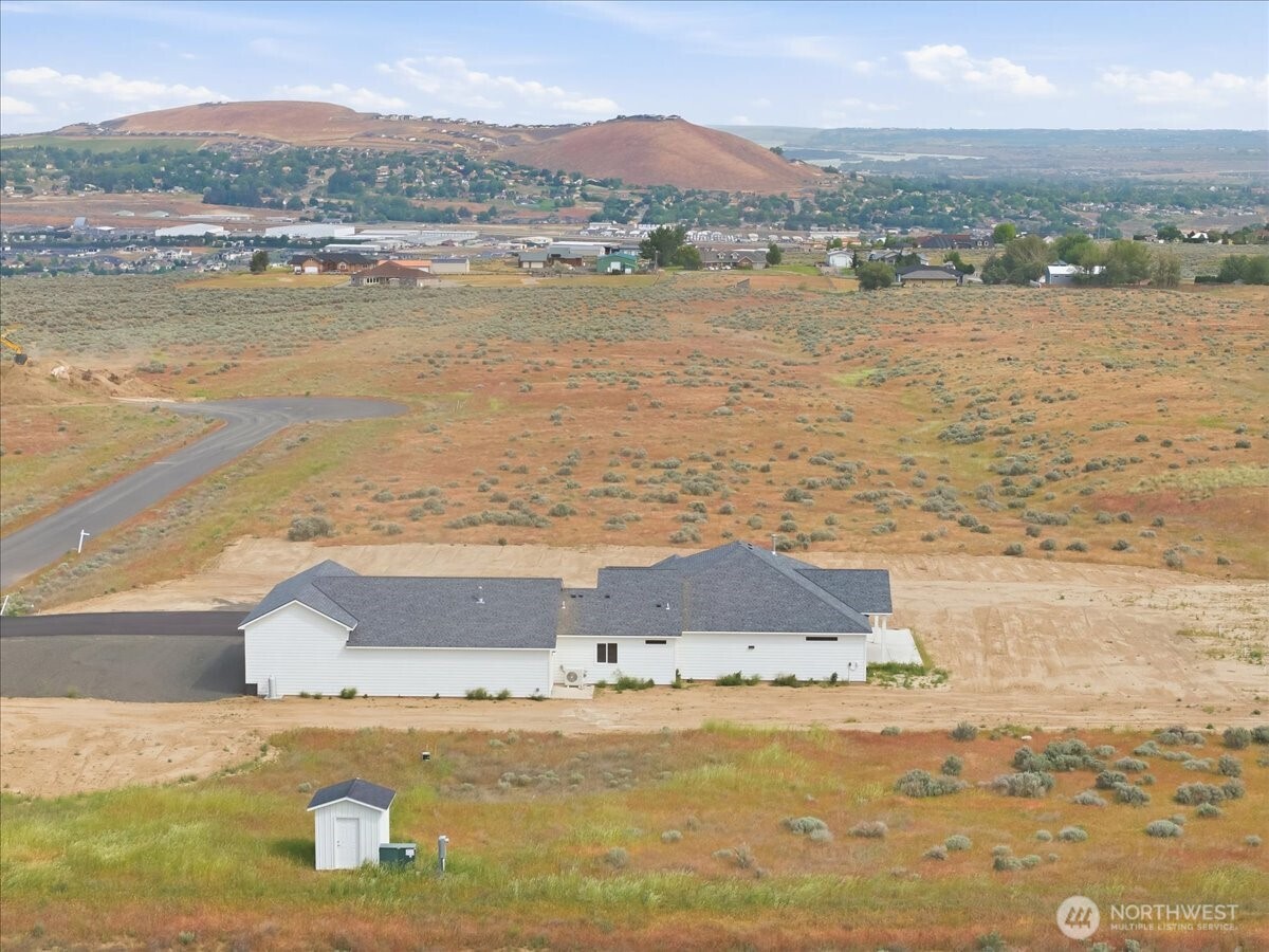 29183 Mammoth Dr , Kennewick, WA 99338