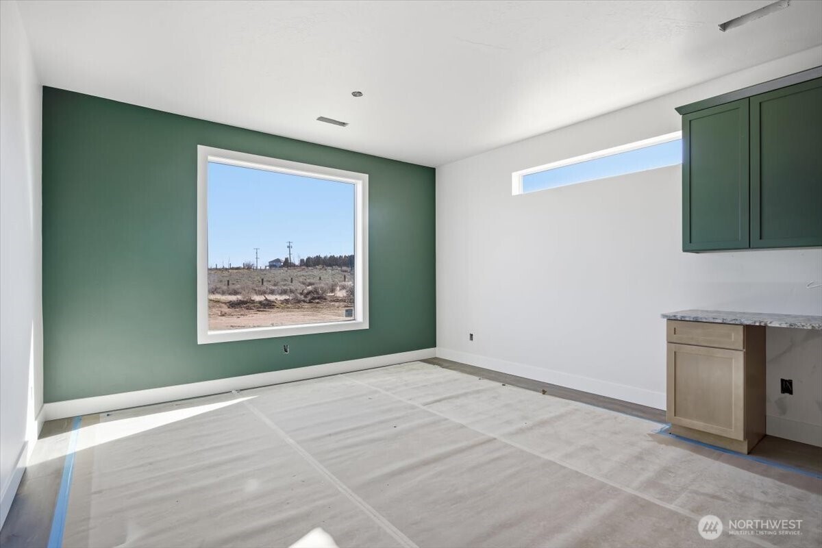 29183 Mammoth Dr , Kennewick, WA 99338