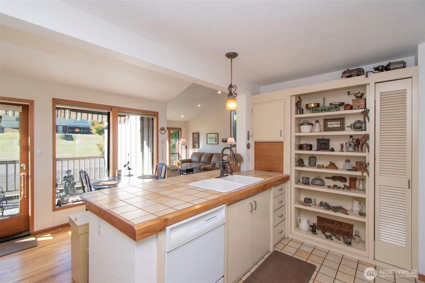 1633 E 5th Street , Port Angeles, WA 98362