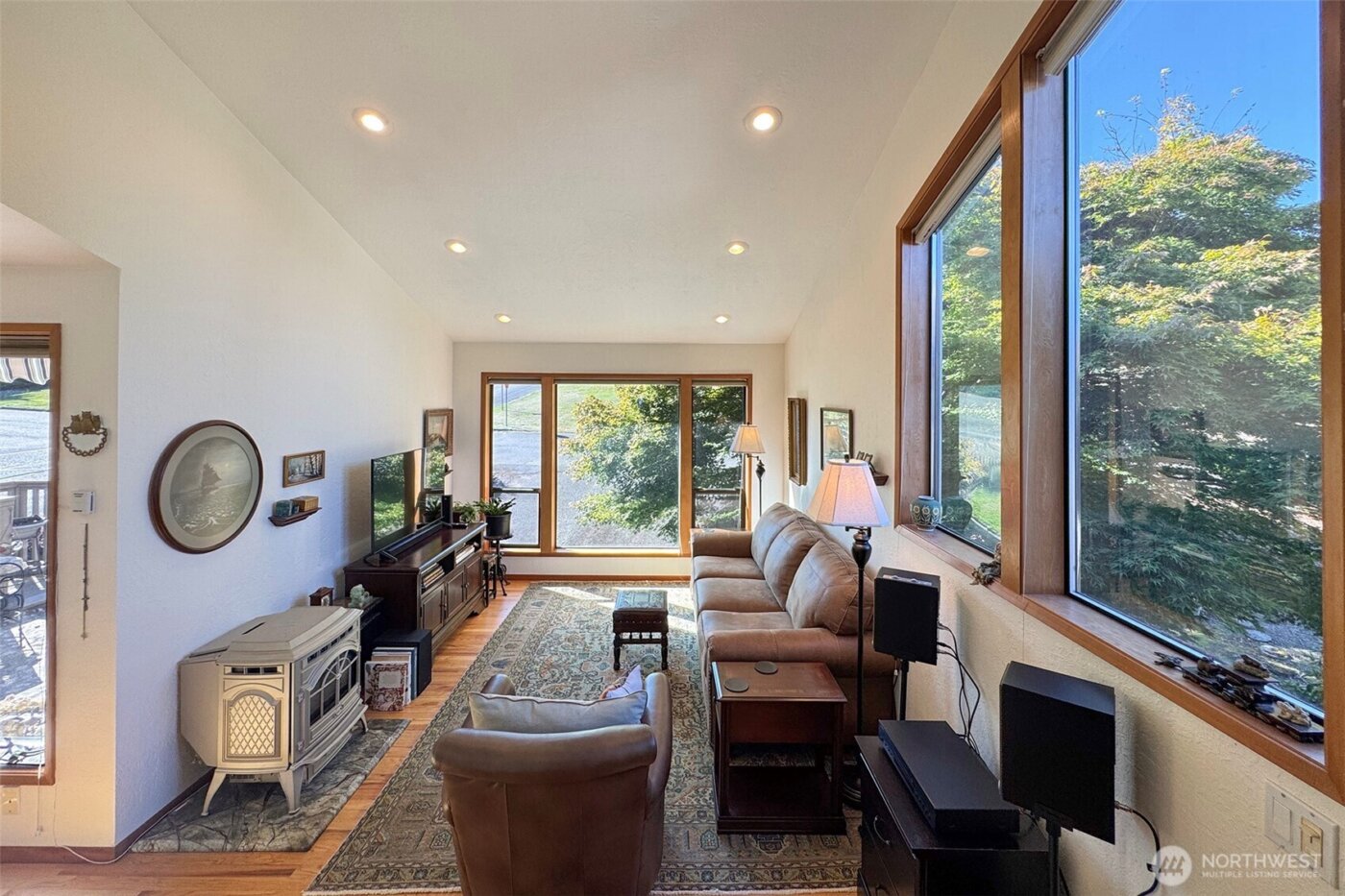 1633 E 5th Street , Port Angeles, WA 98362