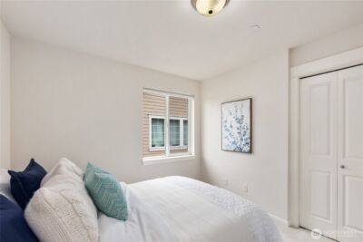 18251 NE 111th st , Redmond, WA 98052 - Photo 19