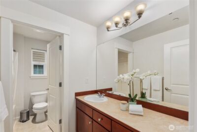 18251 NE 111th st , Redmond, WA 98052 - Photo 21