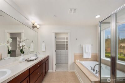 18251 NE 111th st , Redmond, WA 98052 - Photo 30