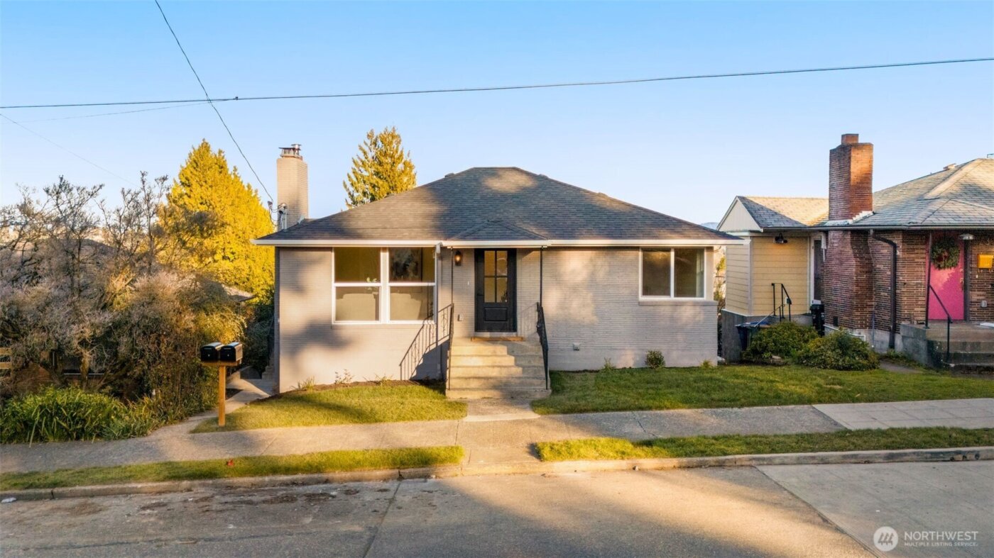 2332 17th Avenue S, Seattle, WA 98144