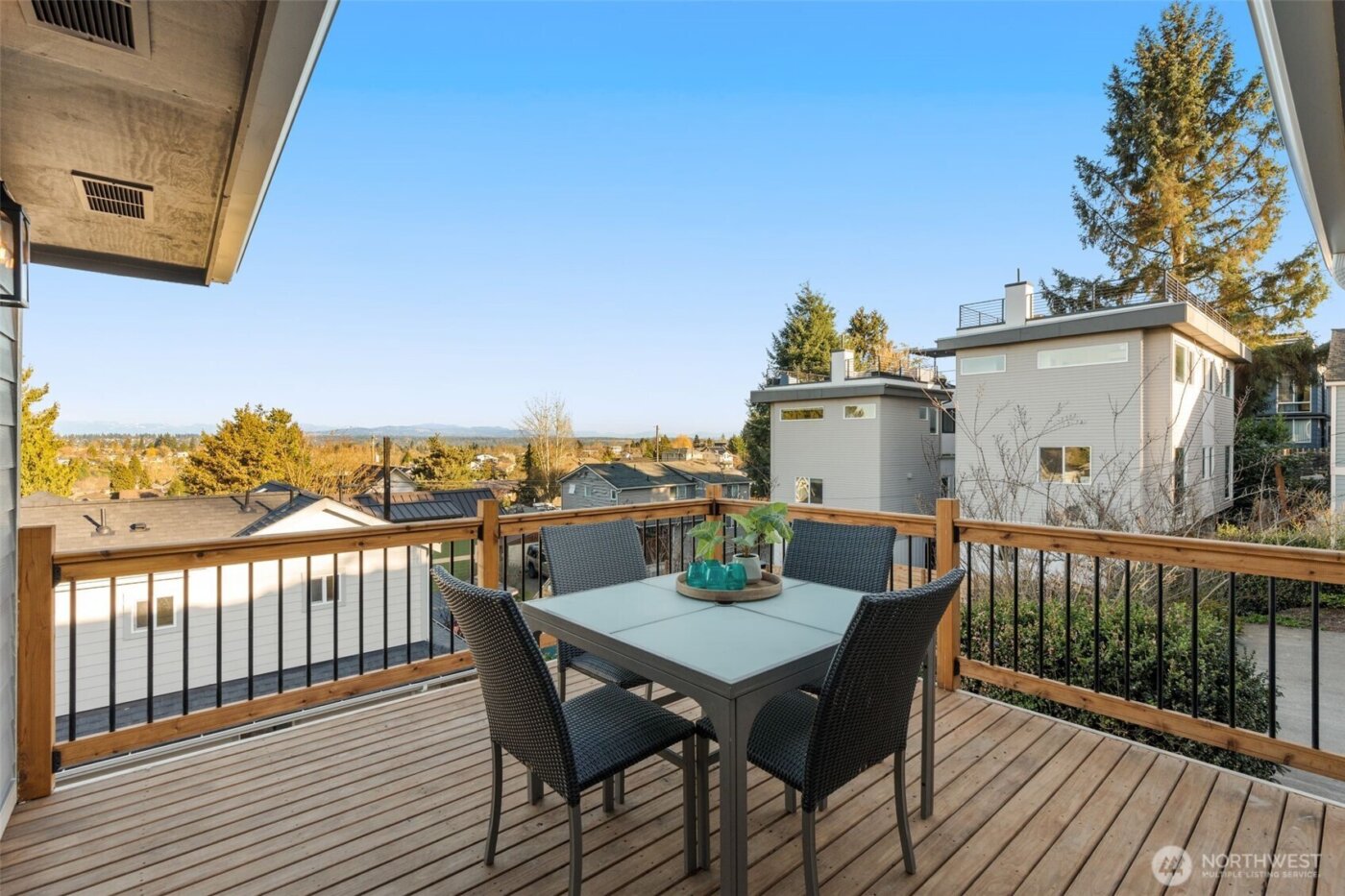 2332 17th Avenue S, Seattle, WA 98144