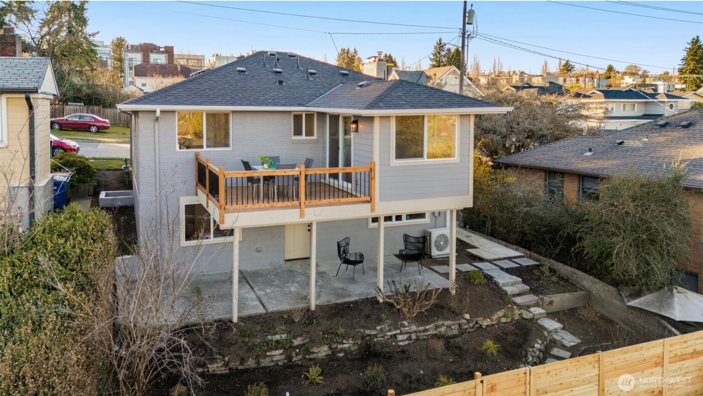 2332 17th Avenue S, Seattle, WA 98144