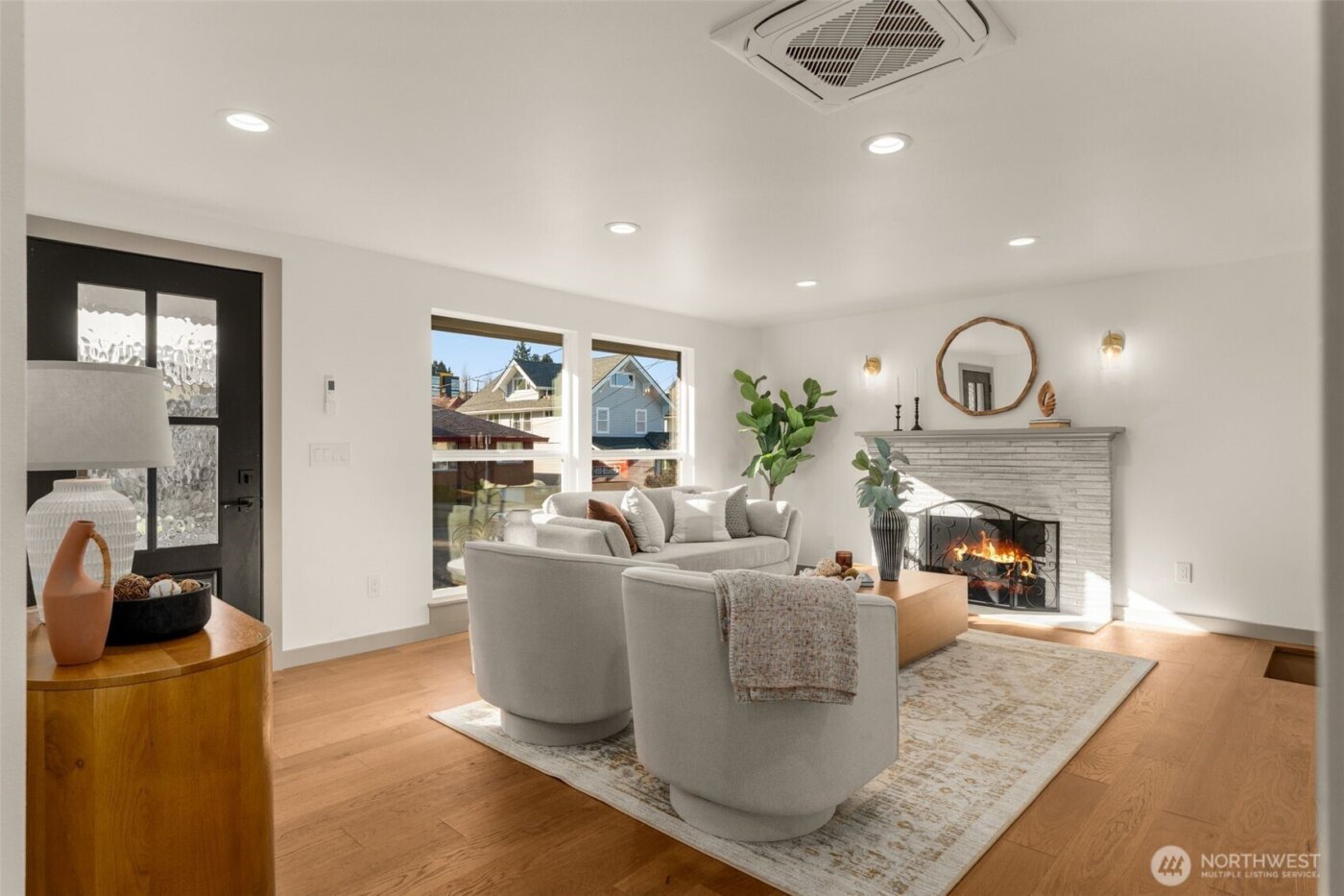 2332 17th Avenue S, Seattle, WA 98144