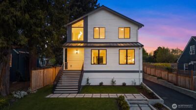 6214 40th Avenue NE, Seattle, WA 98115 - Photo 2