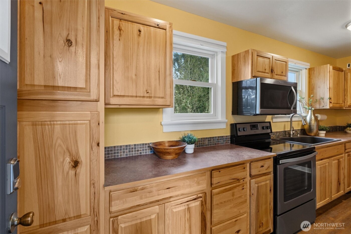 21522 92nd Avenue W, Edmonds, WA 98020