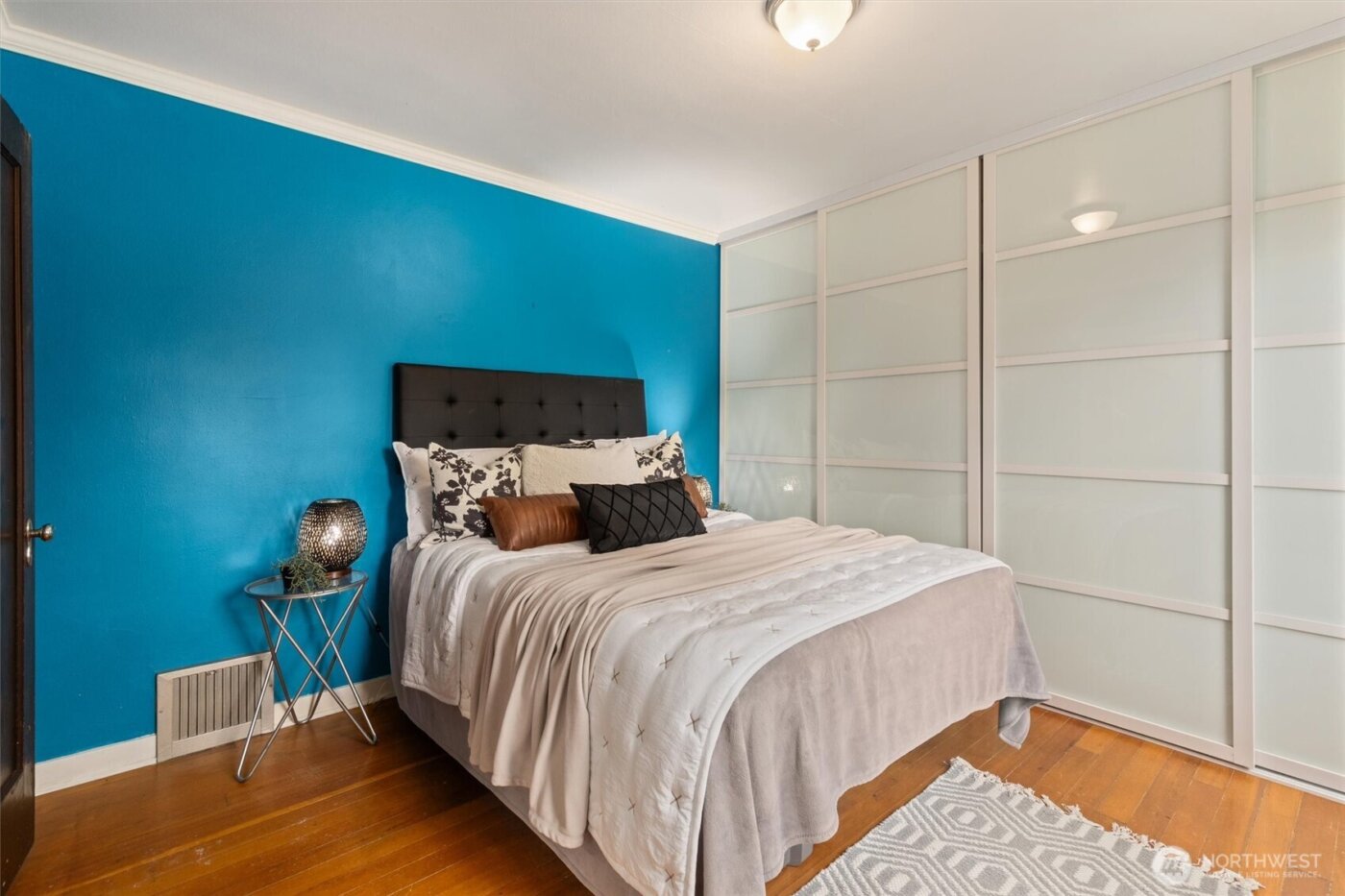 21522 92nd Avenue W, Edmonds, WA 98020