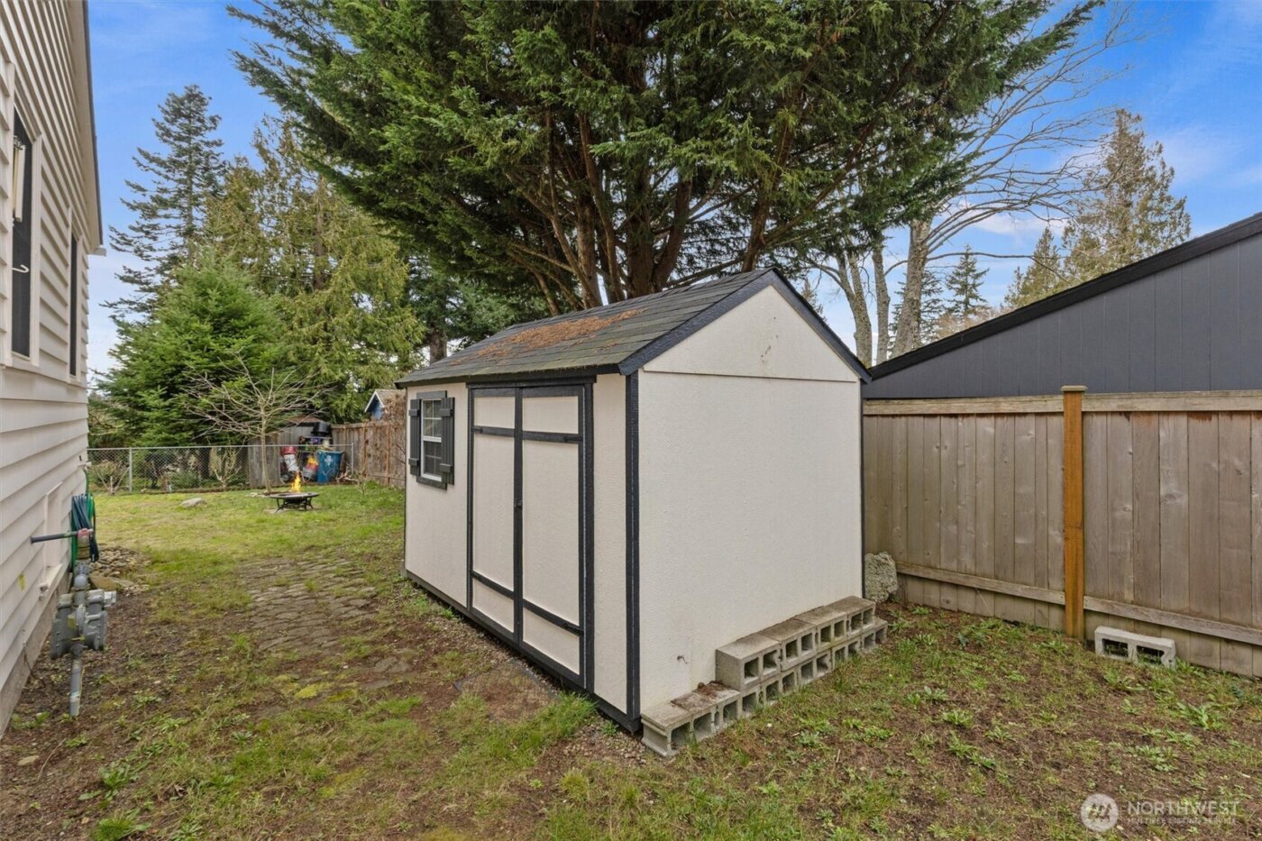 21522 92nd Avenue W, Edmonds, WA 98020