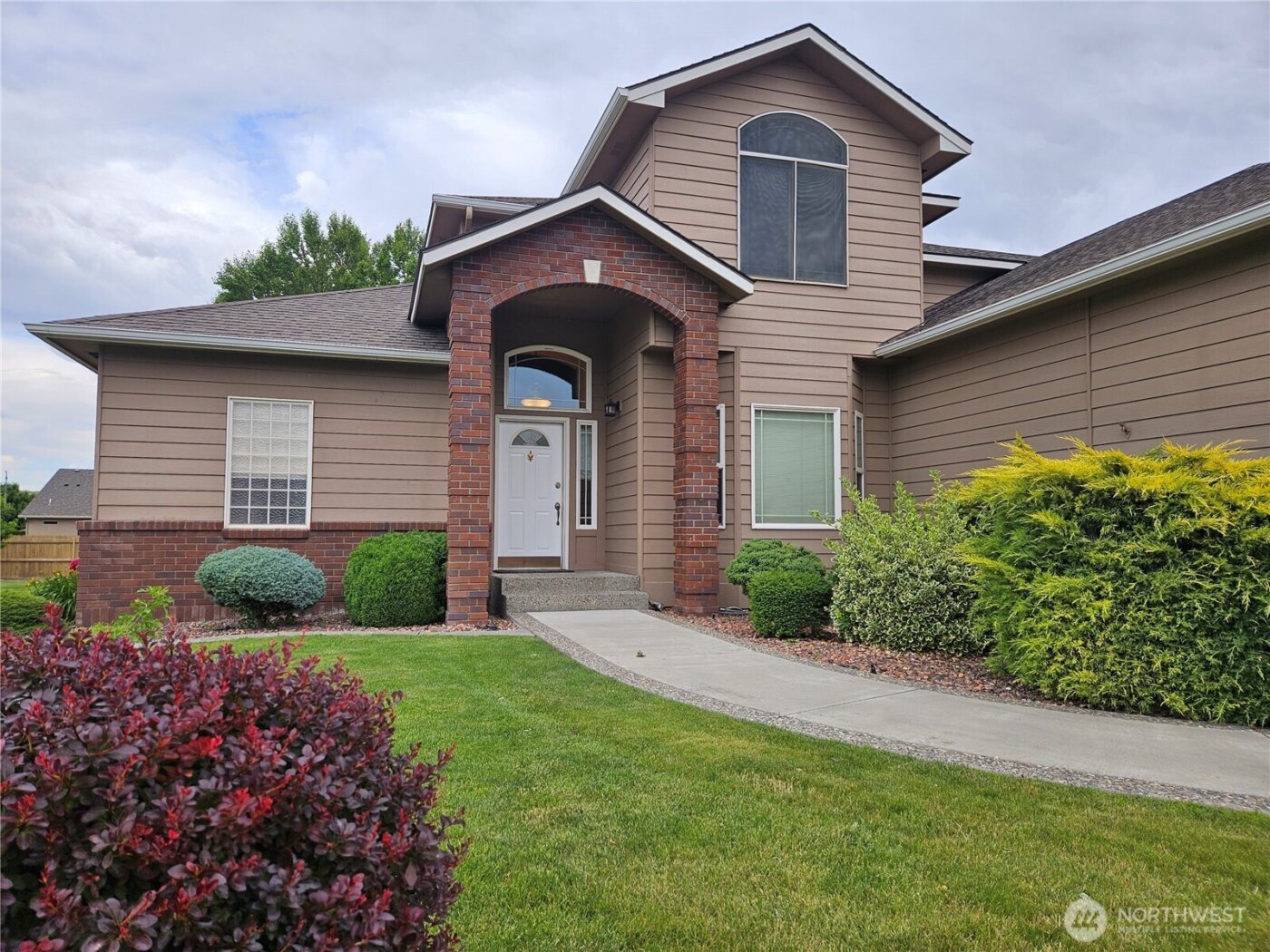 1240 Vintage Avenue , Richland, WA 99352