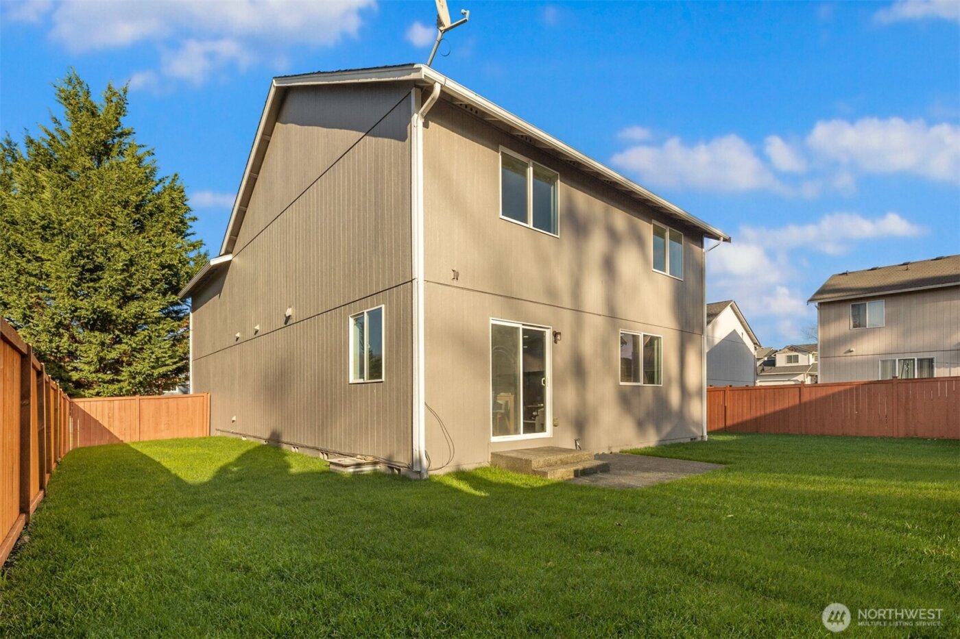 1524 199th Street E, Spanaway, WA 98387