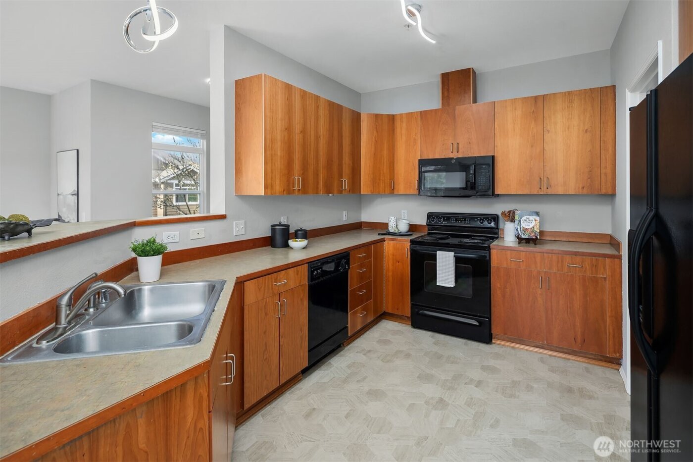 22751 SE 12th Lane , Sammamish, WA 98075