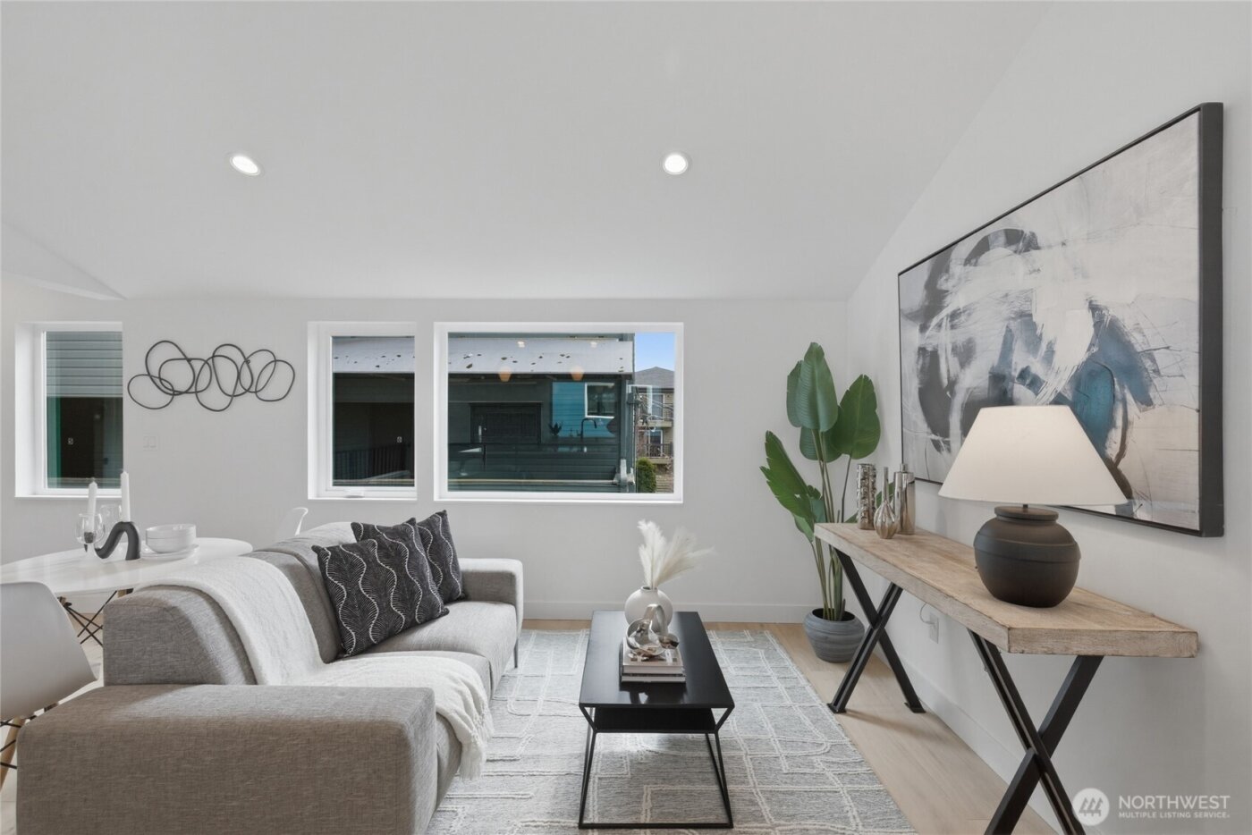 6505 19th Avenue NW, Seattle, WA 98117