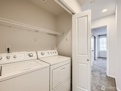 3325 30th Dr , Everett, WA 98201 - Photo 9