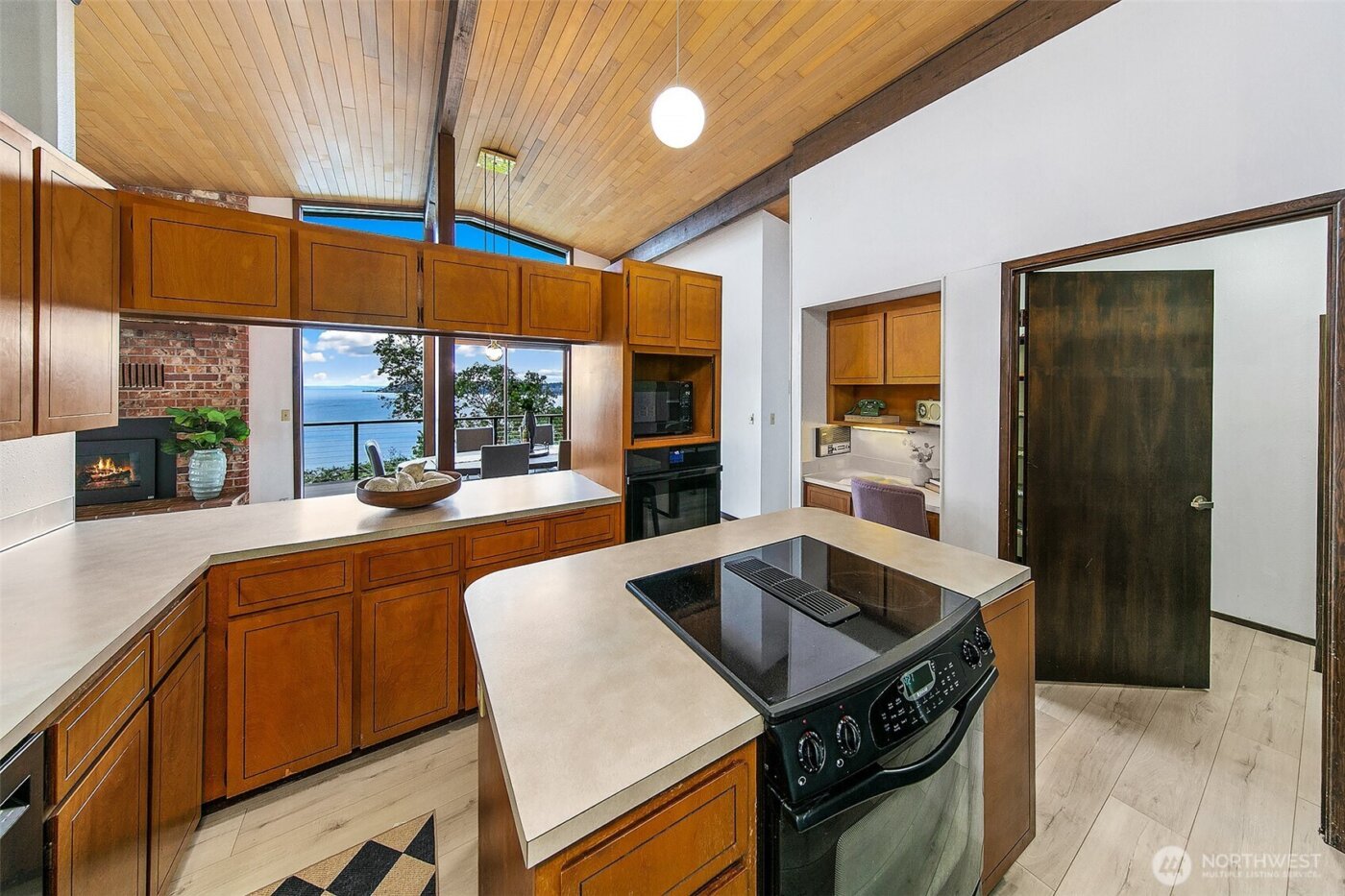 3229 SW 166th Street , Burien, WA 98166