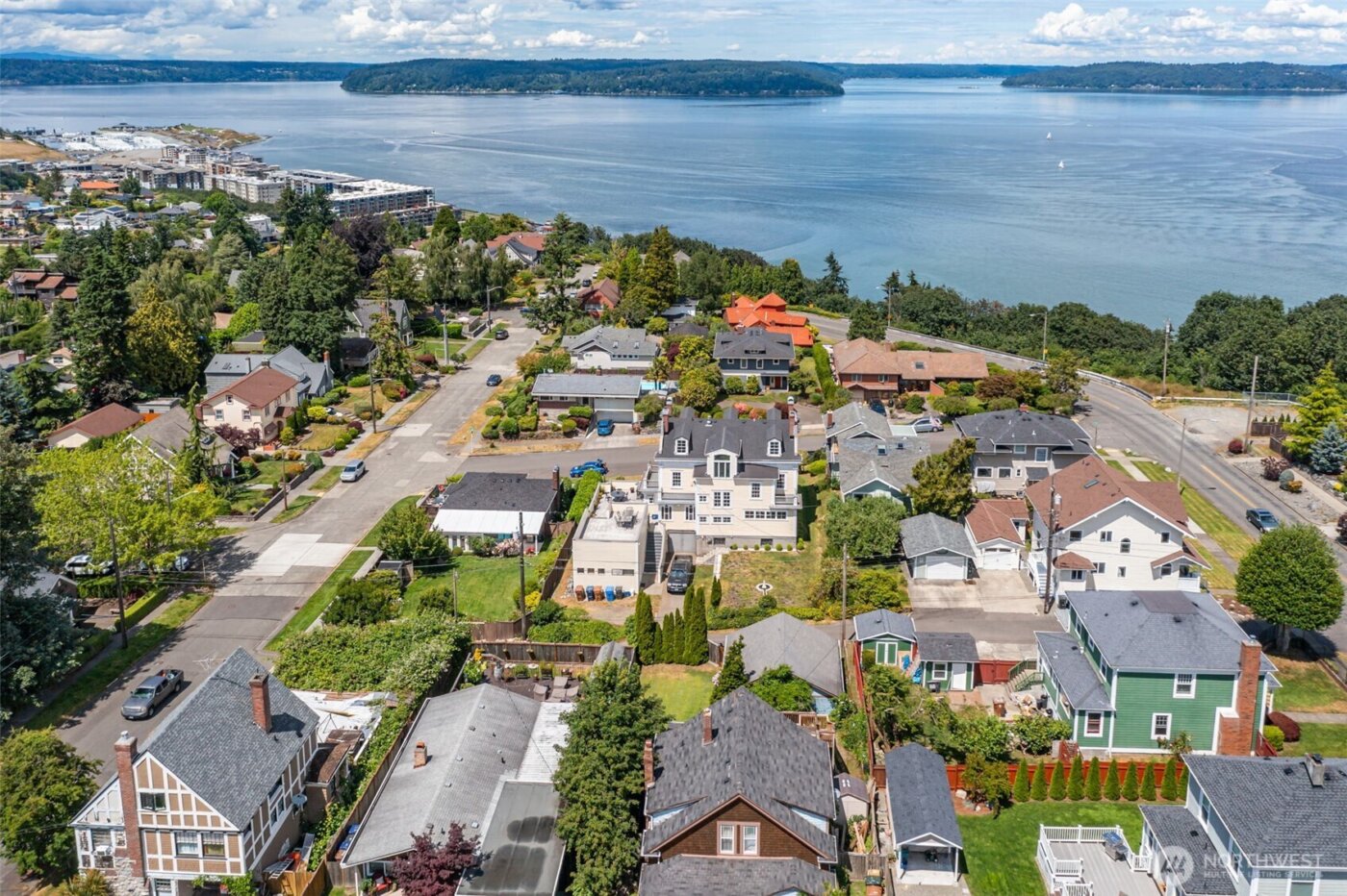 4410 N 45th Street , Tacoma, WA 98407