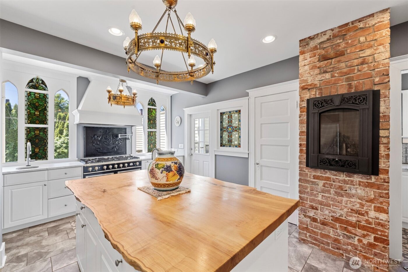 4410 N 45th Street , Tacoma, WA 98407