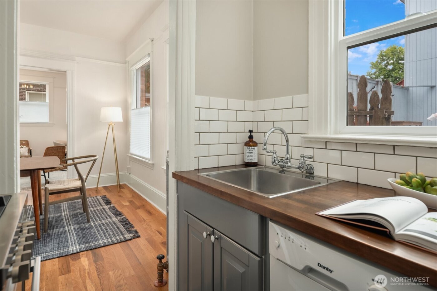 1726 15th Avenue #7, Seattle, WA 98122