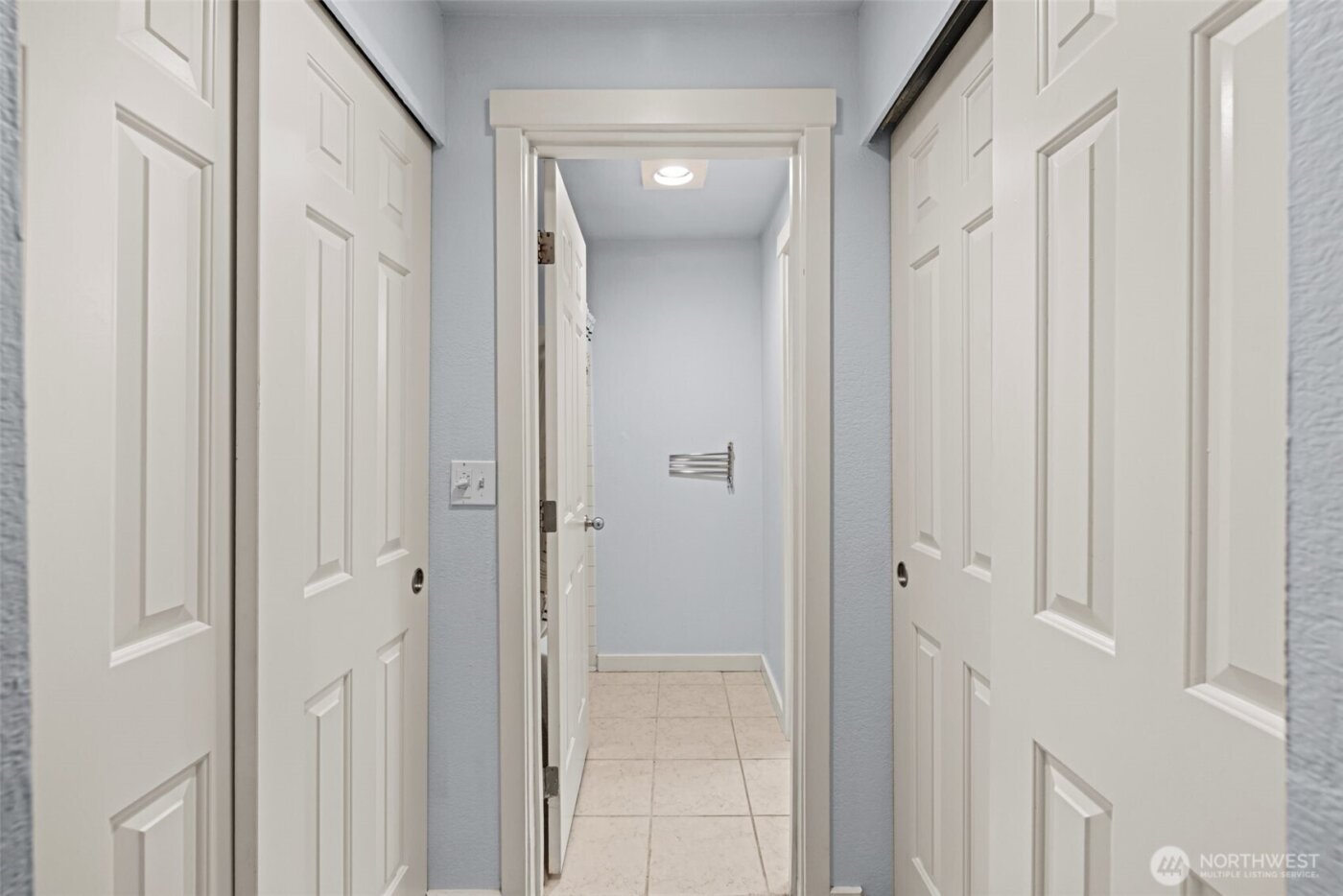 12044 100th Avenue NE #H102, Kirkland, WA 98034